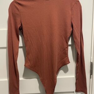 MESHKI Ribbed Long Sleeve Bodysuit